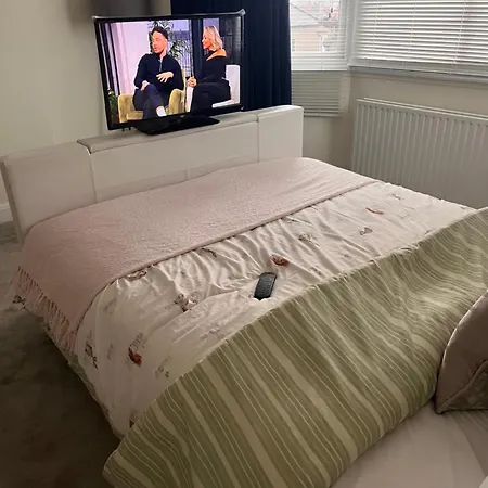 Home From Home Cosy B&B